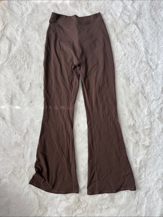 Pants - Women's Brown Flared Knit Leggings - Classic Stretch